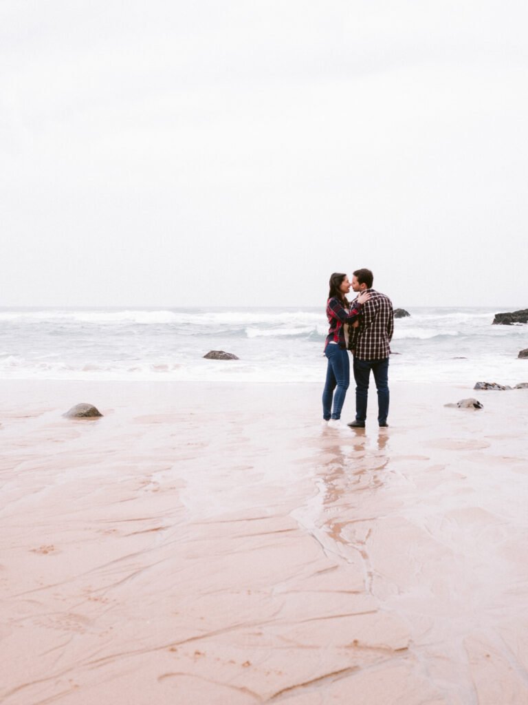 Sessão namoro na Praia da Adraga, por: dev.boristhecat.com