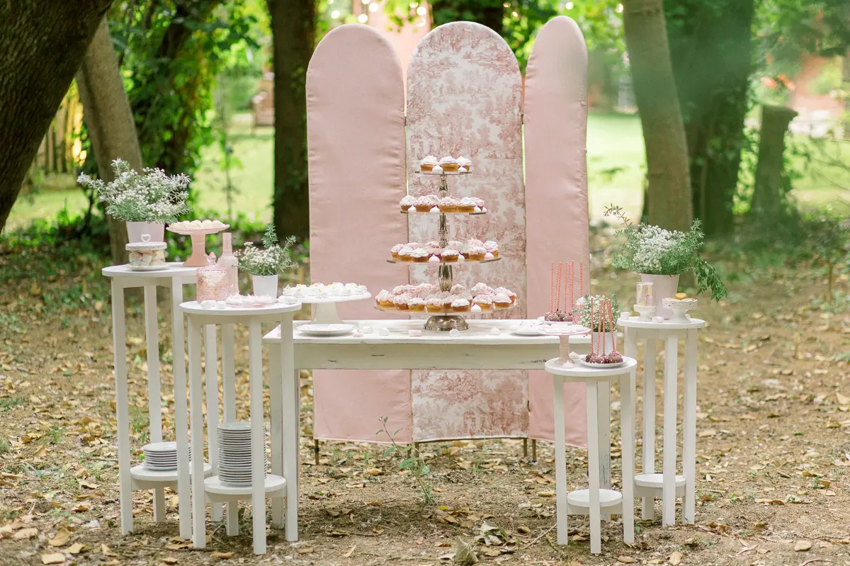 Decoração em exterior na Quinta de São Gonçalo num casamento em Alenquer