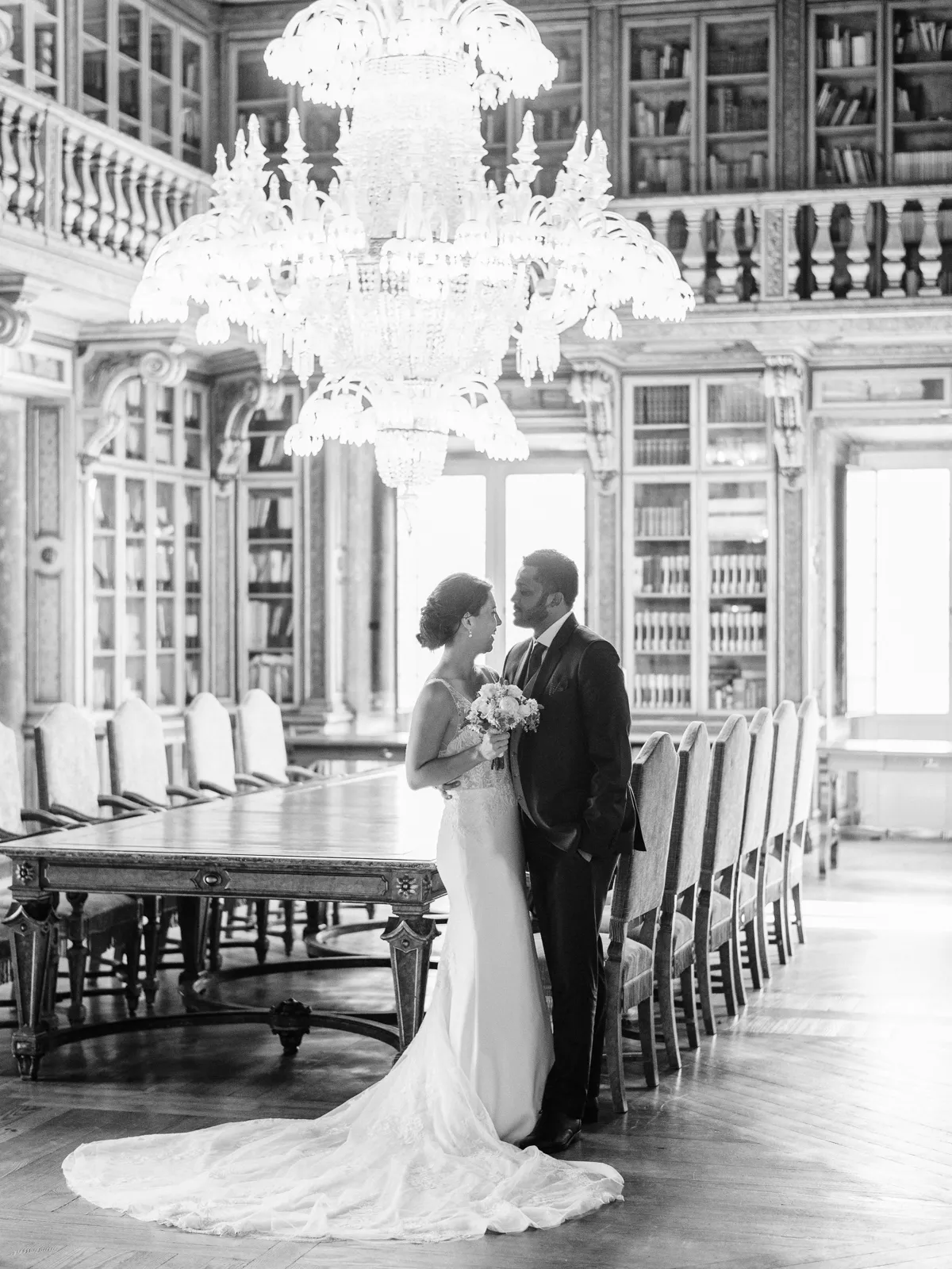 The majestic library on the wedding day at the Palace of Rocha do Conde d'Óbidos - 596 20230506 c+k csmt"
