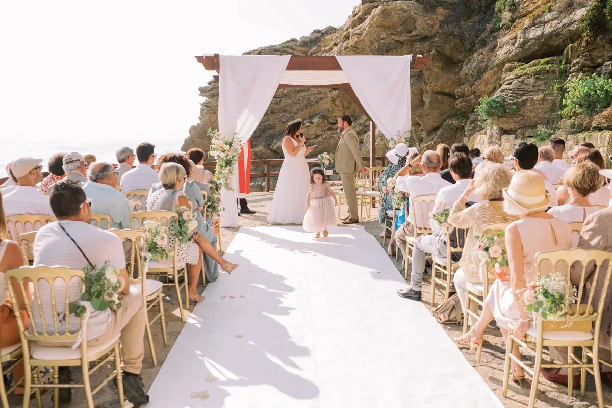 Arriba by The Sea boasts spacious terraces and a roomy hall, perfect for wedding ceremonies, receptions, and parties.