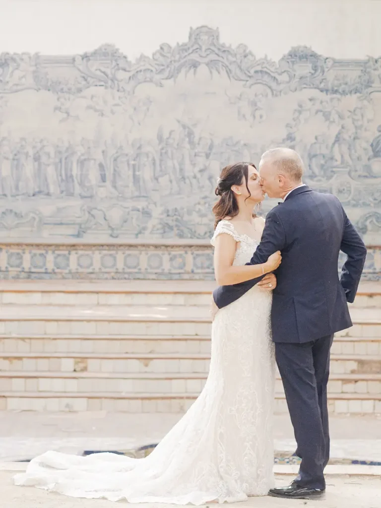 couple with traditional portuguese tiles on their destination wedding in portugal, Lisbon, Cascais