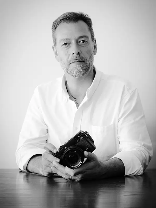 Miguel, fotógrafo profissional de casamentos da Boris the Cat considerado o melhor fotógrafo de Portugal, região de Lisboa